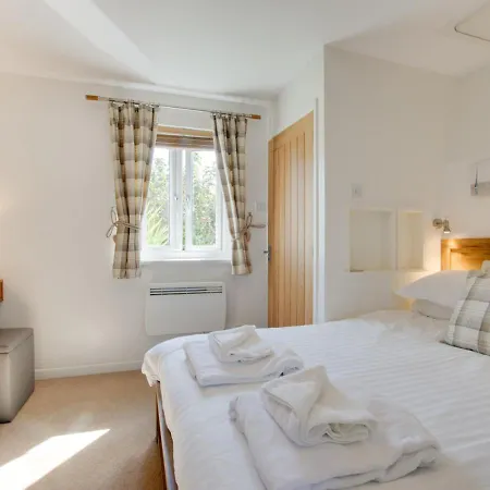 Holiday home Samphire *